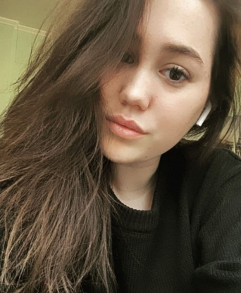 Александра, 24